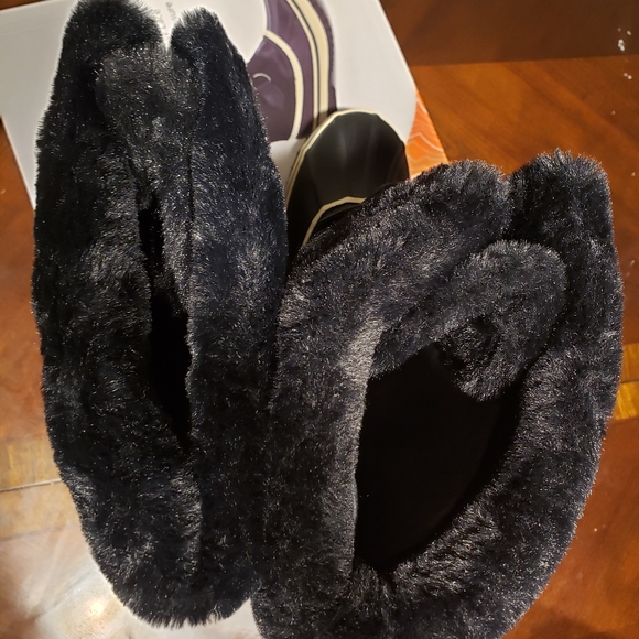 JBU Ladies Winter and Spring boots, black in colo, size 9 - Picture 8 of 10